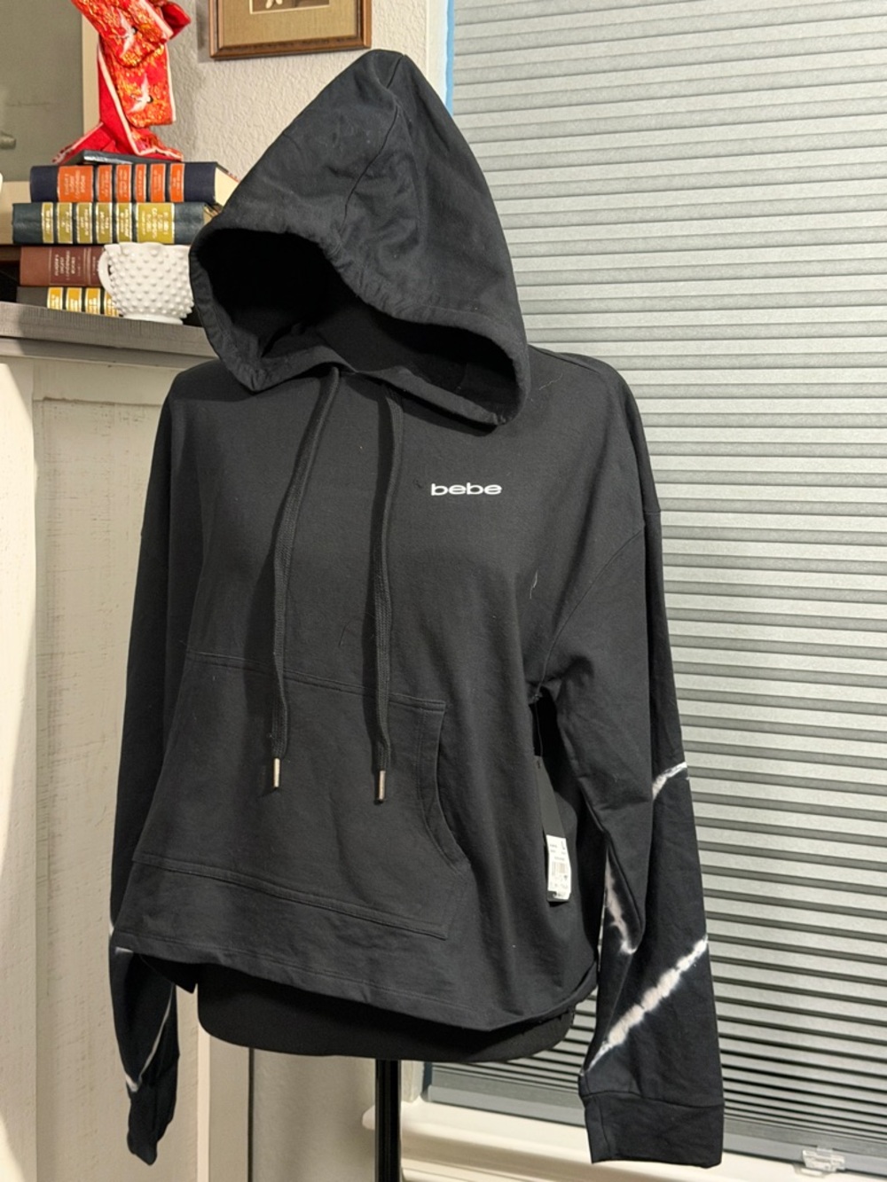 🫶🏼New bebe Black Hoodie with White Tie-Dye Sleeve Accents size large or xl